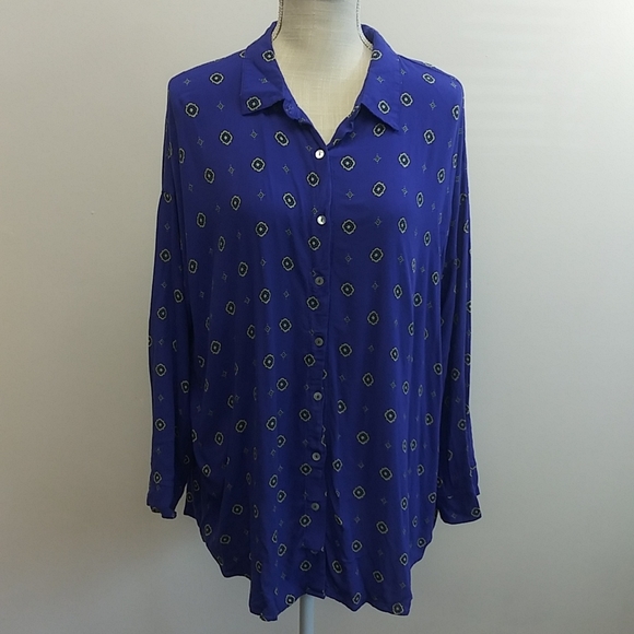 Free People Oversized Medallion Blouse - Picture 3 of 14